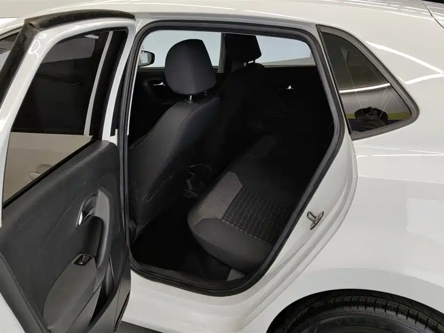 Volkswagen Polo 2018 1.5L Auto Comfort фото 11