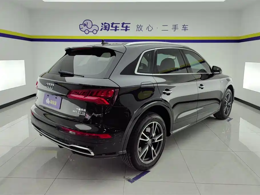 Audi Q5L 2018 45 TFSI Exclusive Fashion (China V) фото 3