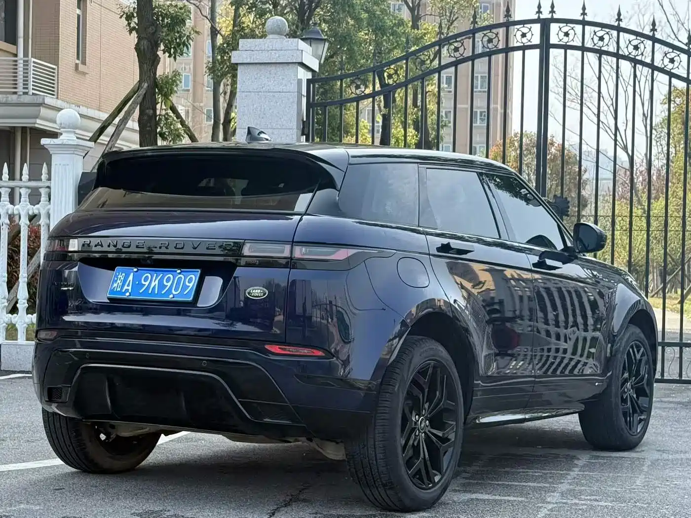 LAND ROVER RANGE ROVER AURORA