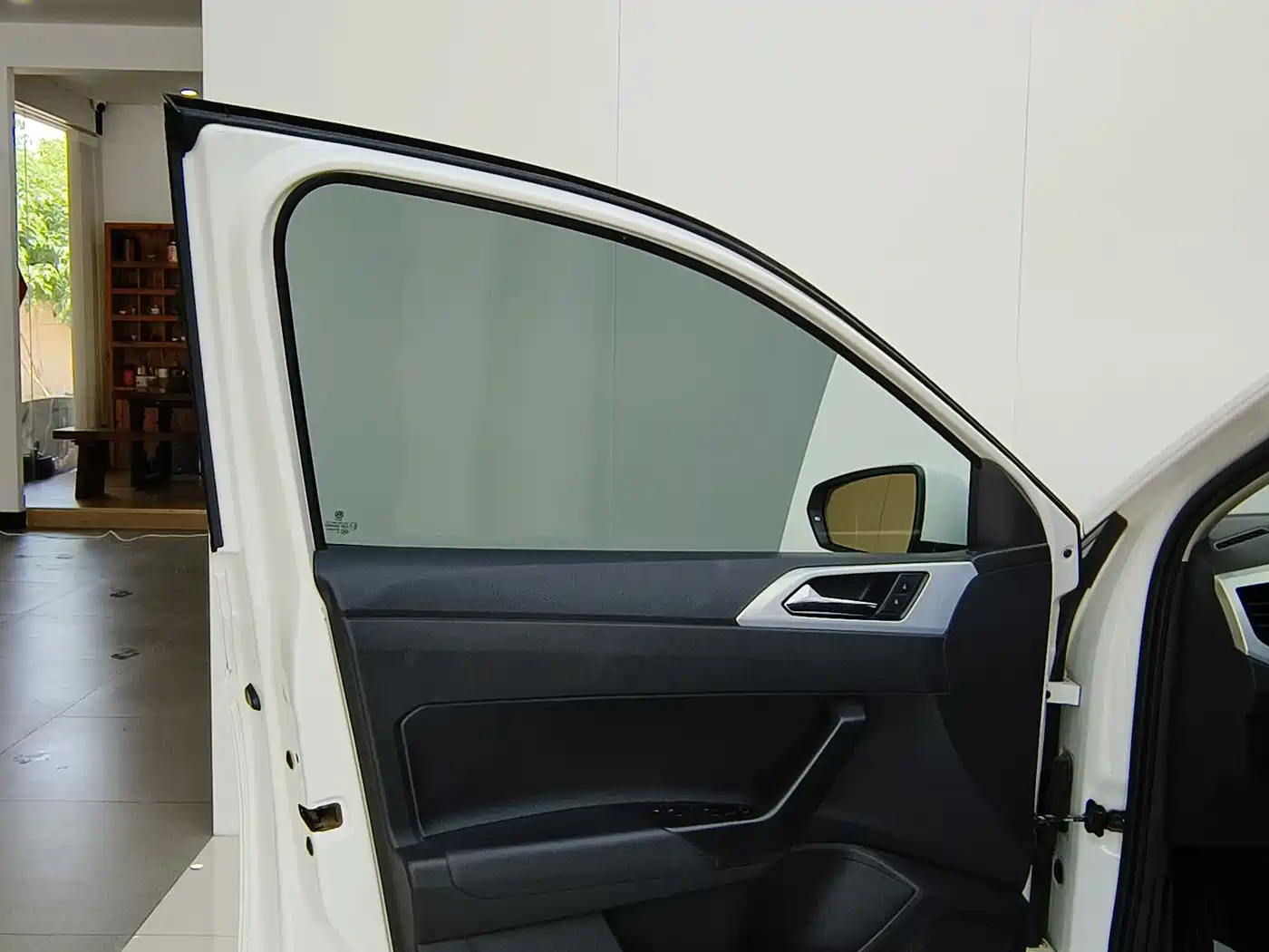 Volkswagen Polo 2019 Plus 1.5L Automatic Colorful Tech Edition фото 13