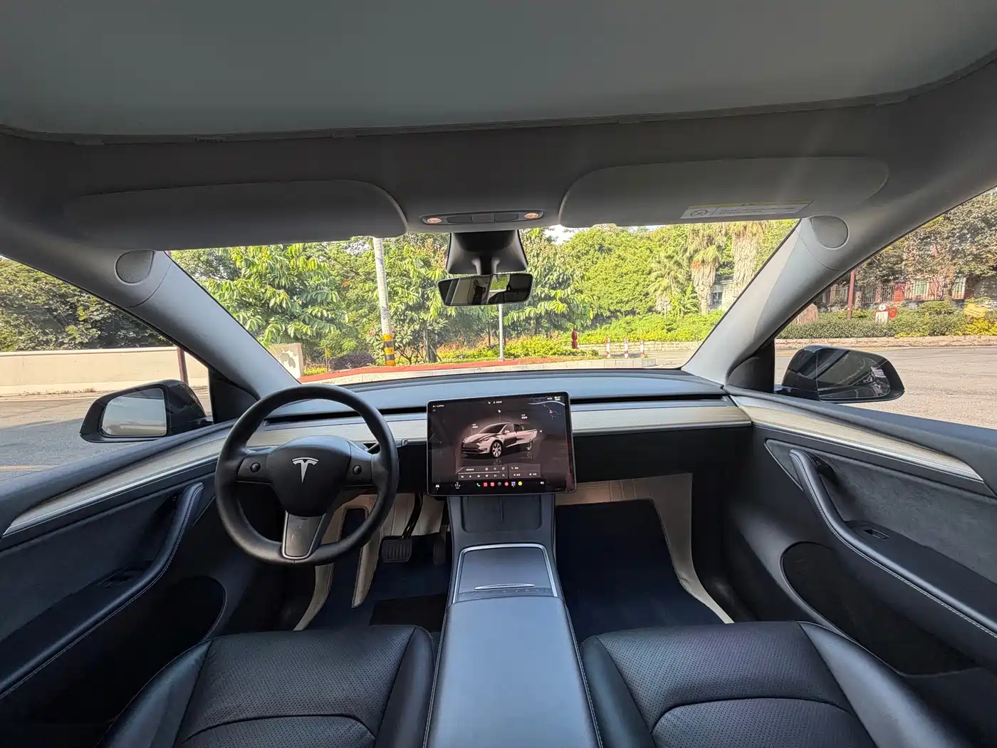 Фото 6 - Tesla Model Y