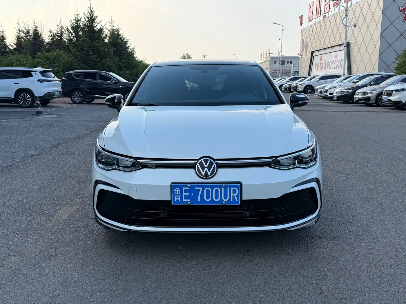 Volkswagen Golf 2023 Model 280TSI DSG R-Line фото 2