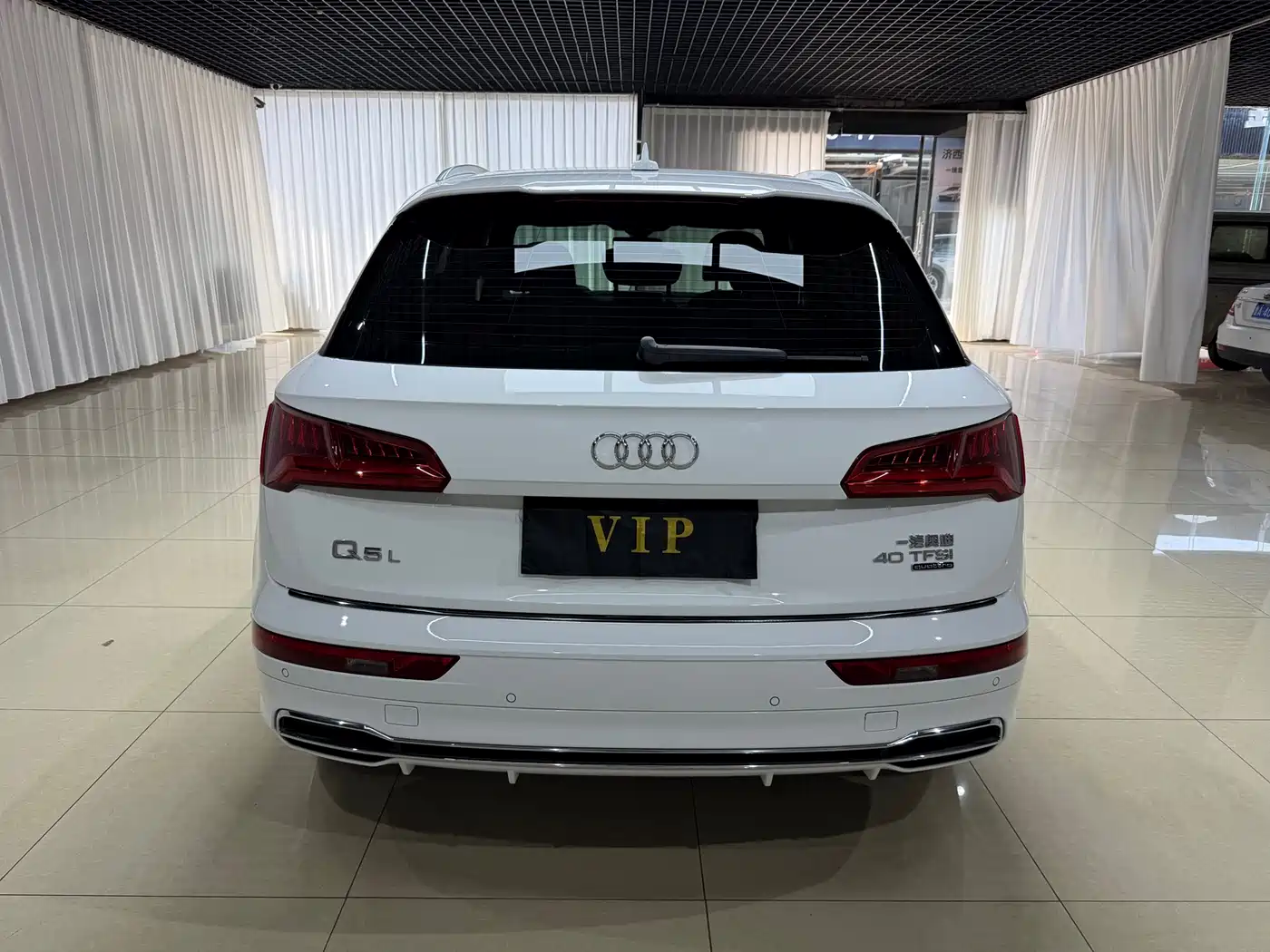 Audi Q5L 2020 Facelift 40 TFSI Honor Fashion фото 6