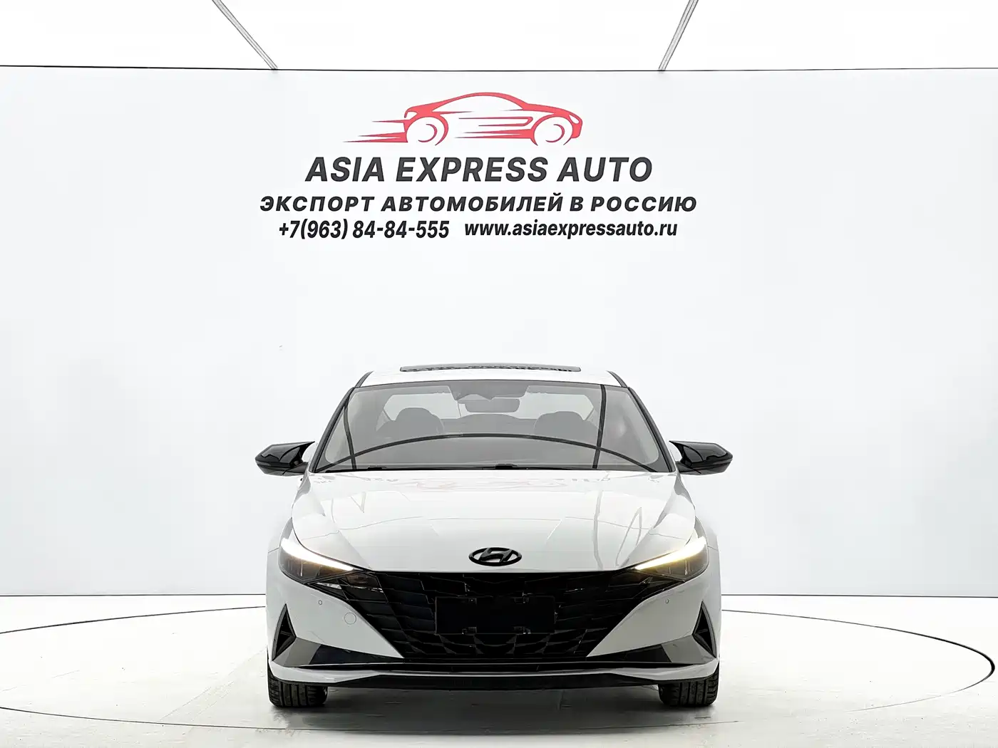 Hyundai Elantra 2021 1.5L CVT LUX Premium Edition фото 2