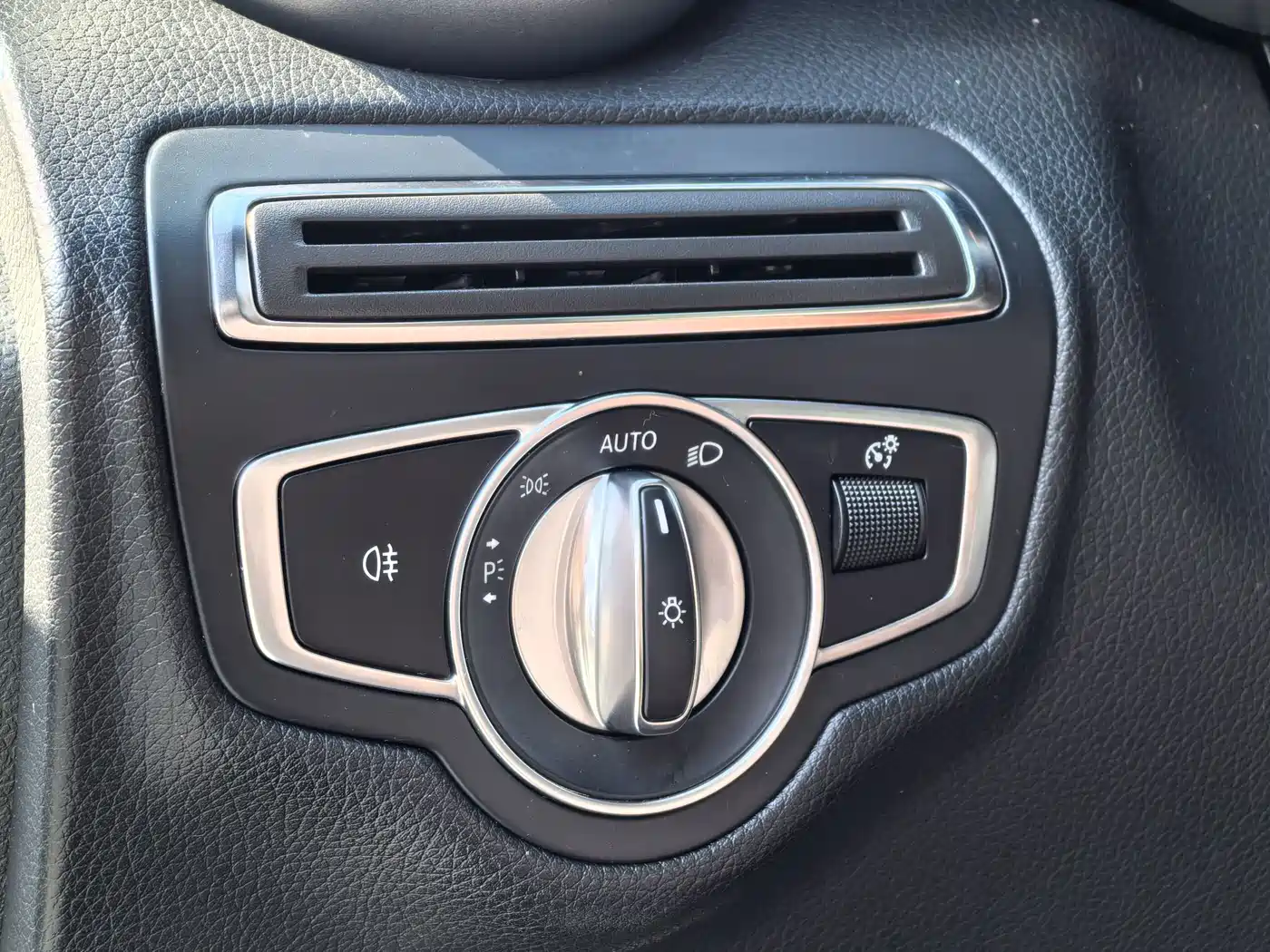 Mercedes-Benz GLC 2020 GLC 260 L 4MATIC Dynamic фото 19