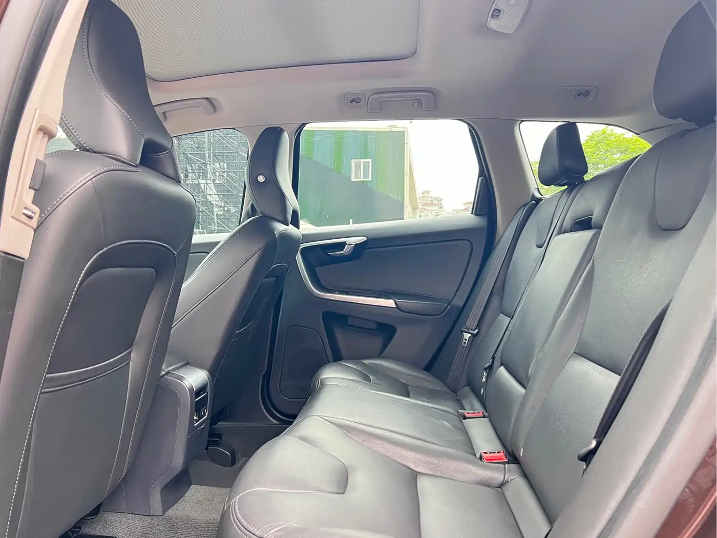 Фото 9 - Volvo XC60
