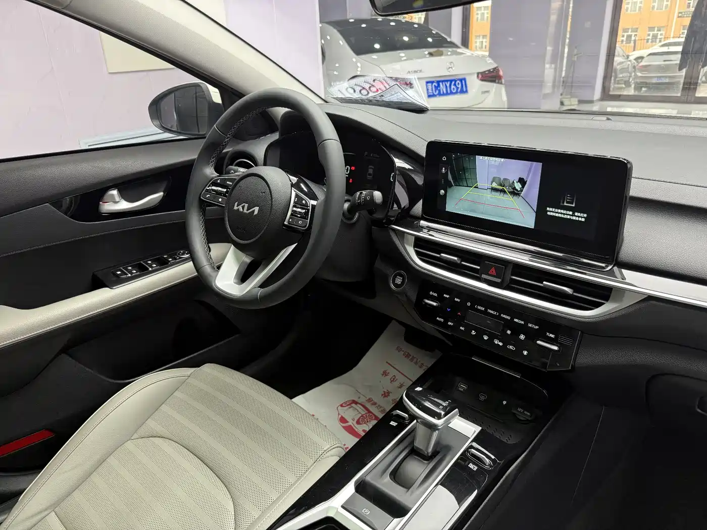 Kia K3 2023 Model 1.5L CVT Luxury Edition фото 18
