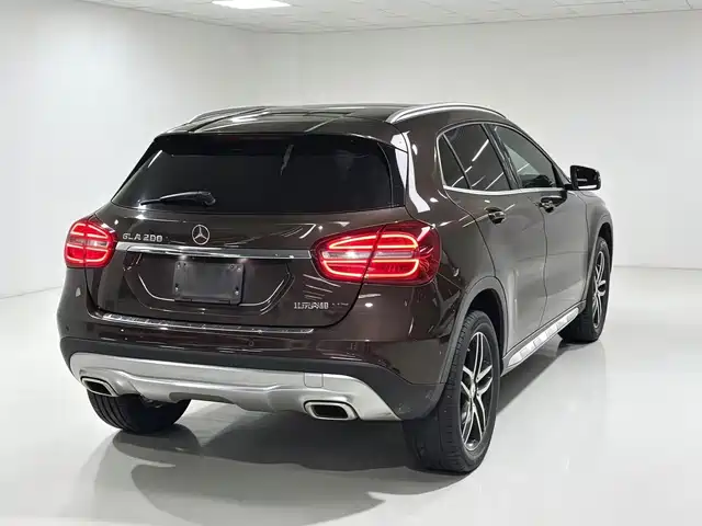 Mercedes-Benz GLA 2016 GLA 200 Fashion — фото 4