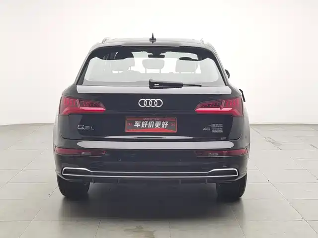 Audi Q5L 2020 Facelift 40 TFSI Honor Fashion — фото 4