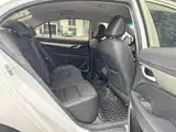 Фото 9 - Geely Emgrand