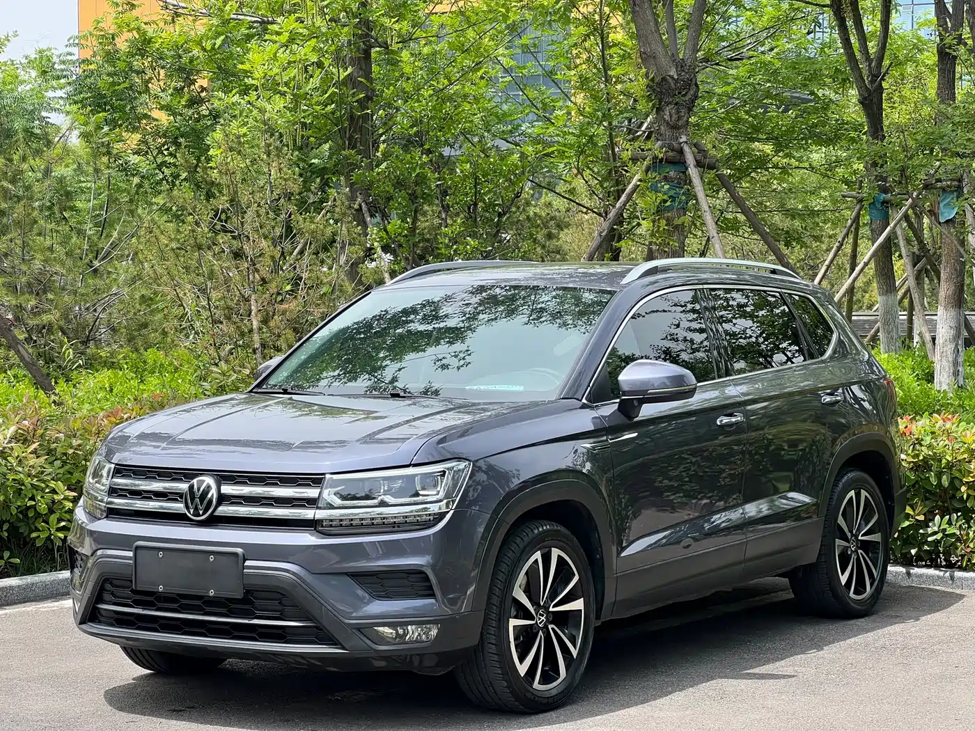 Volkswagen Tharu 2021 Model 280TSI 2WD Luxury Edition
