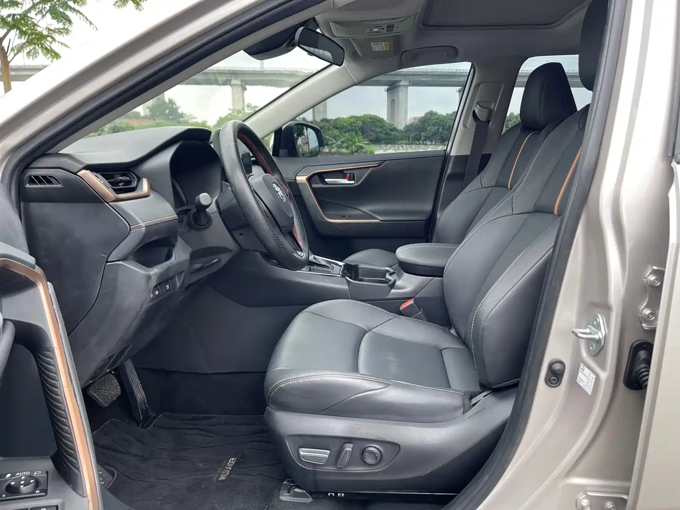 Toyota Wildlander 2024 2.0L CVT 2WD Urban Edition фото 20