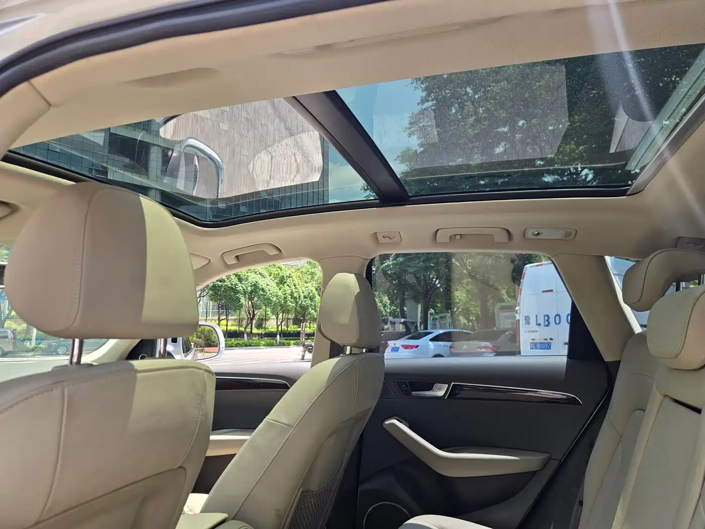 Audi Q5 2012 2.0TFSI Luxury фото 12