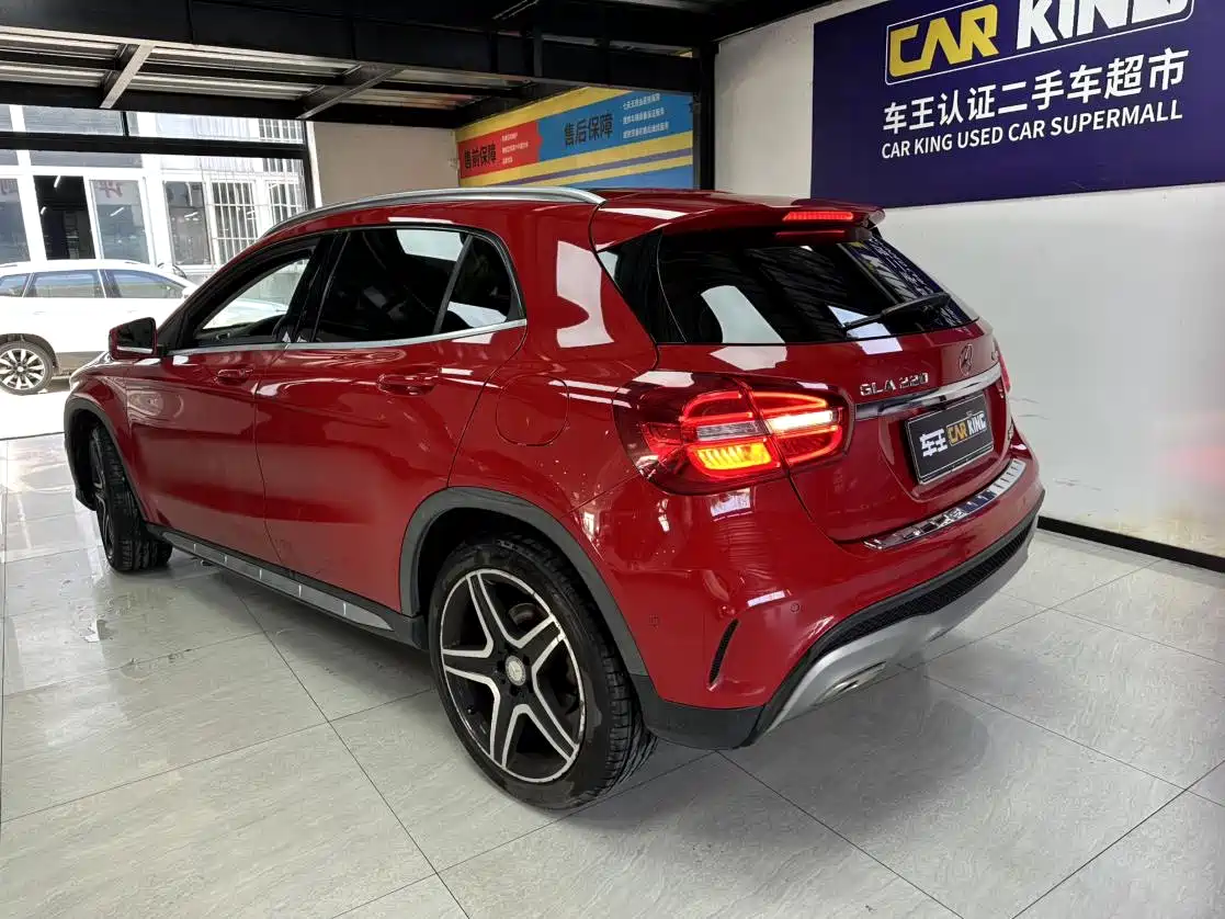 Mercedes-Benz GLA 2016 GLA 220 4MATIC Luxury фото 11