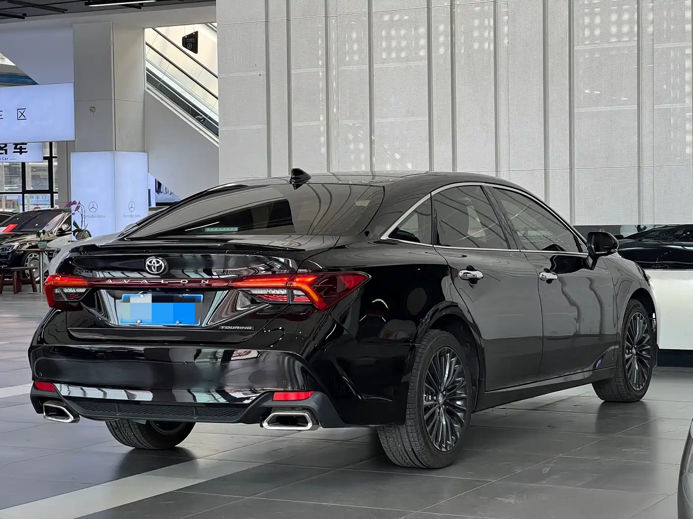 Toyota Avalon 2019 2.5L Touring Premium Edition China VI фото 16
