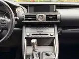 Фото 11 - Lexus IS