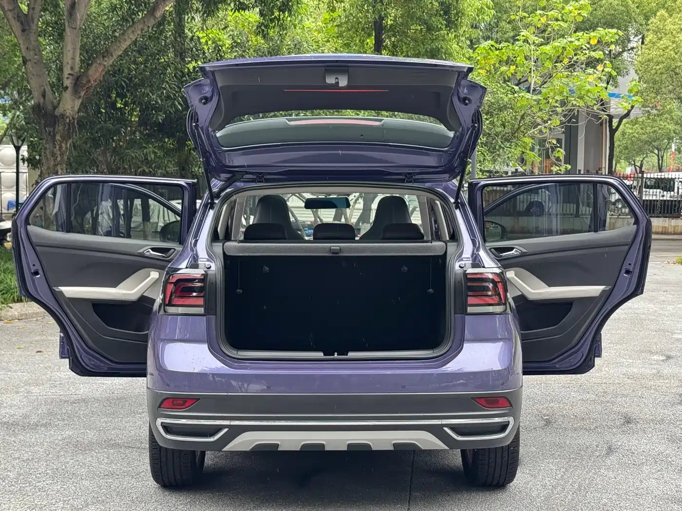 Volkswagen T-Cross 2019 1.5L Automatic Comfort Edition фото 19