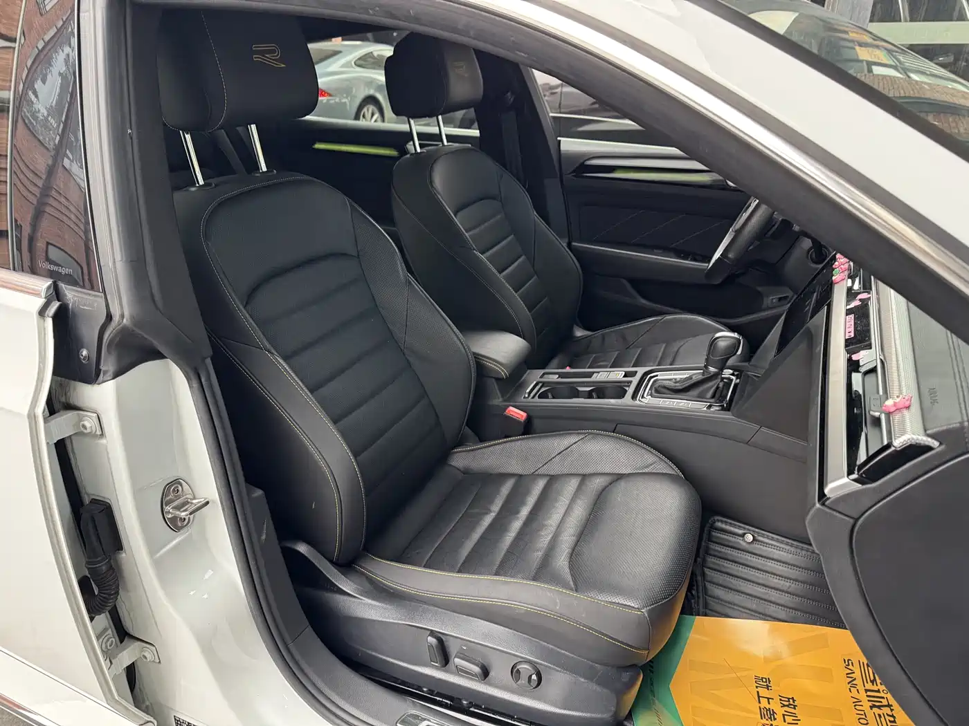 Volkswagen FAW-Volkswagen CC 2023 380TSI Eye-catching Edition фото 23