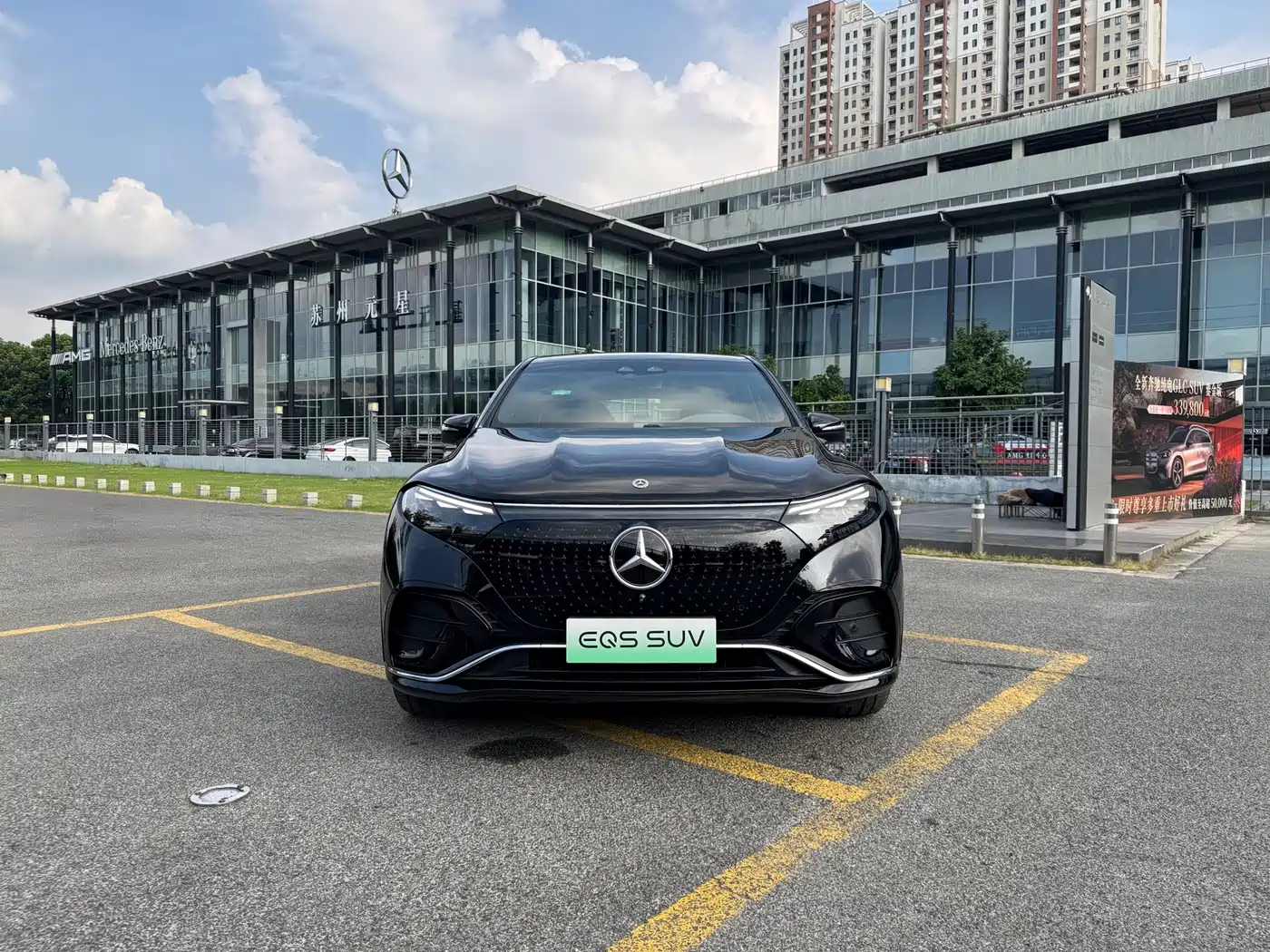 Mercedes-Benz EQS SUV 2026 2025 Model 500 4MATIC