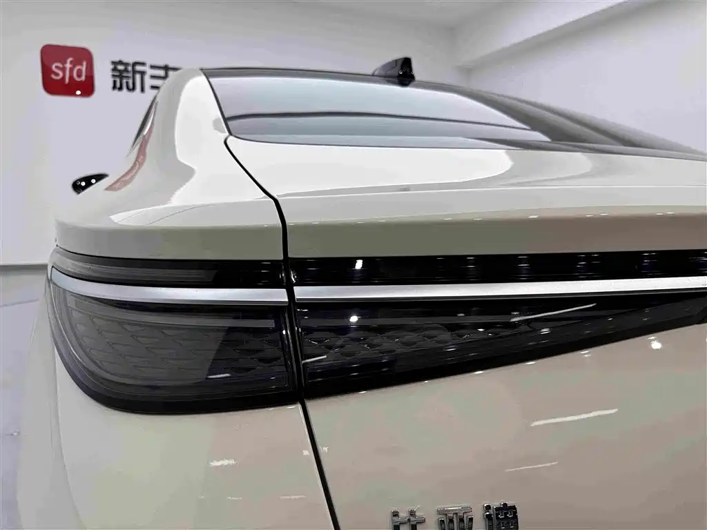 BYD Seal 07 DM-i 2025 2026 DM-i 1.5T 230km Flagship