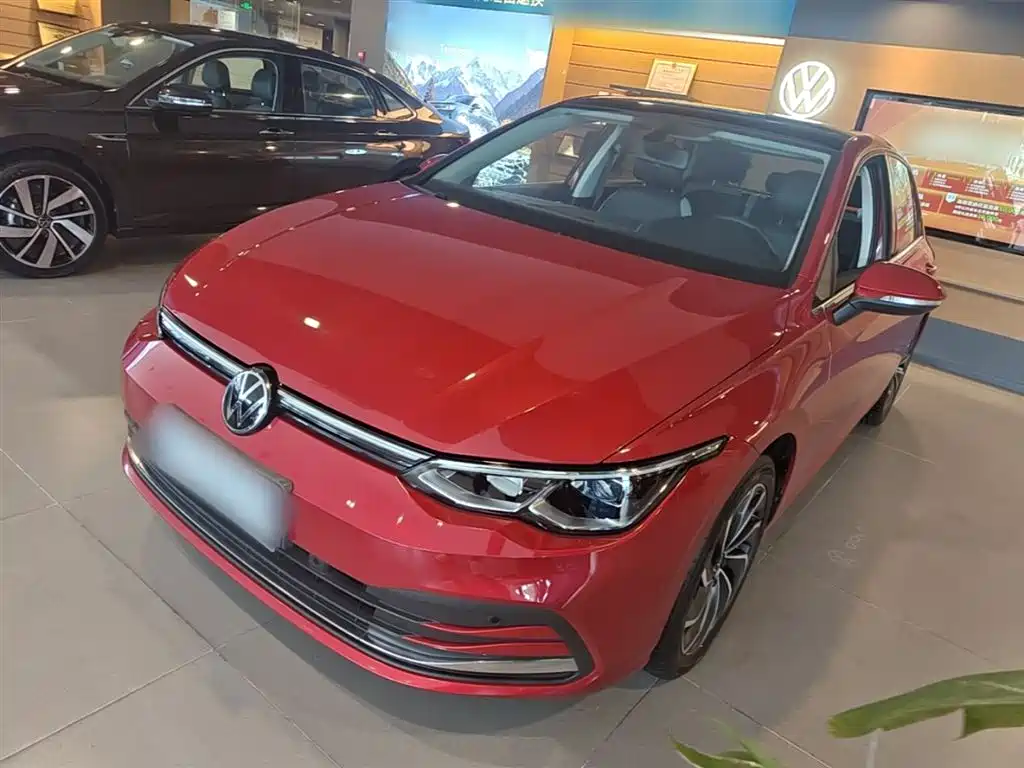 Volkswagen Golf 2023 Facelift 280TSI DSG Pro фото 2