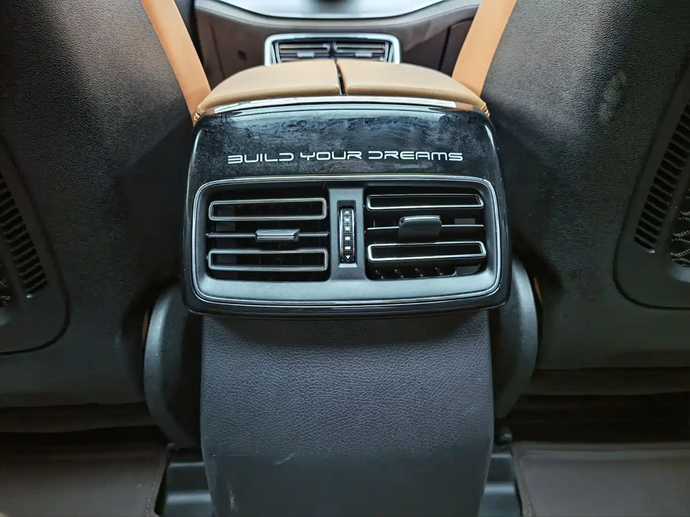BYD Tang New Energy 2023 Model DM-i Champion Edition 112KM Premium фото 22