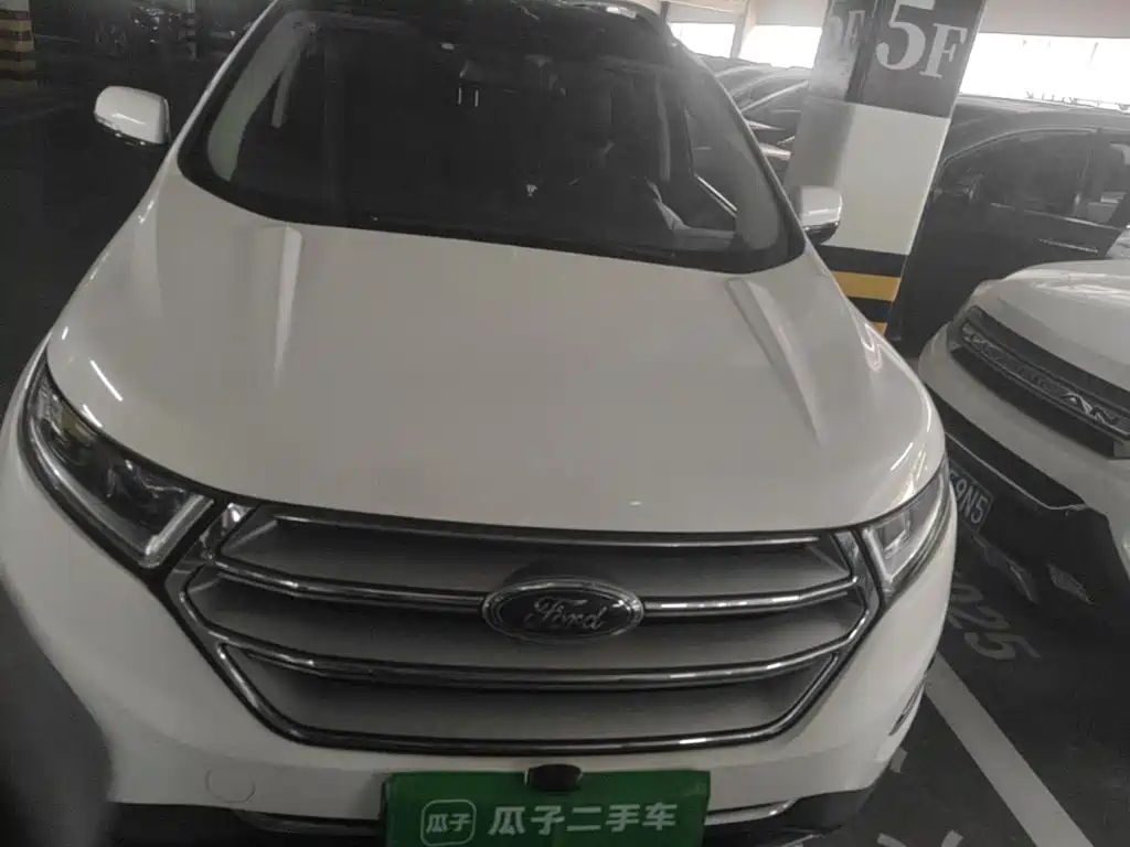 Фото 2 - Ford Edge