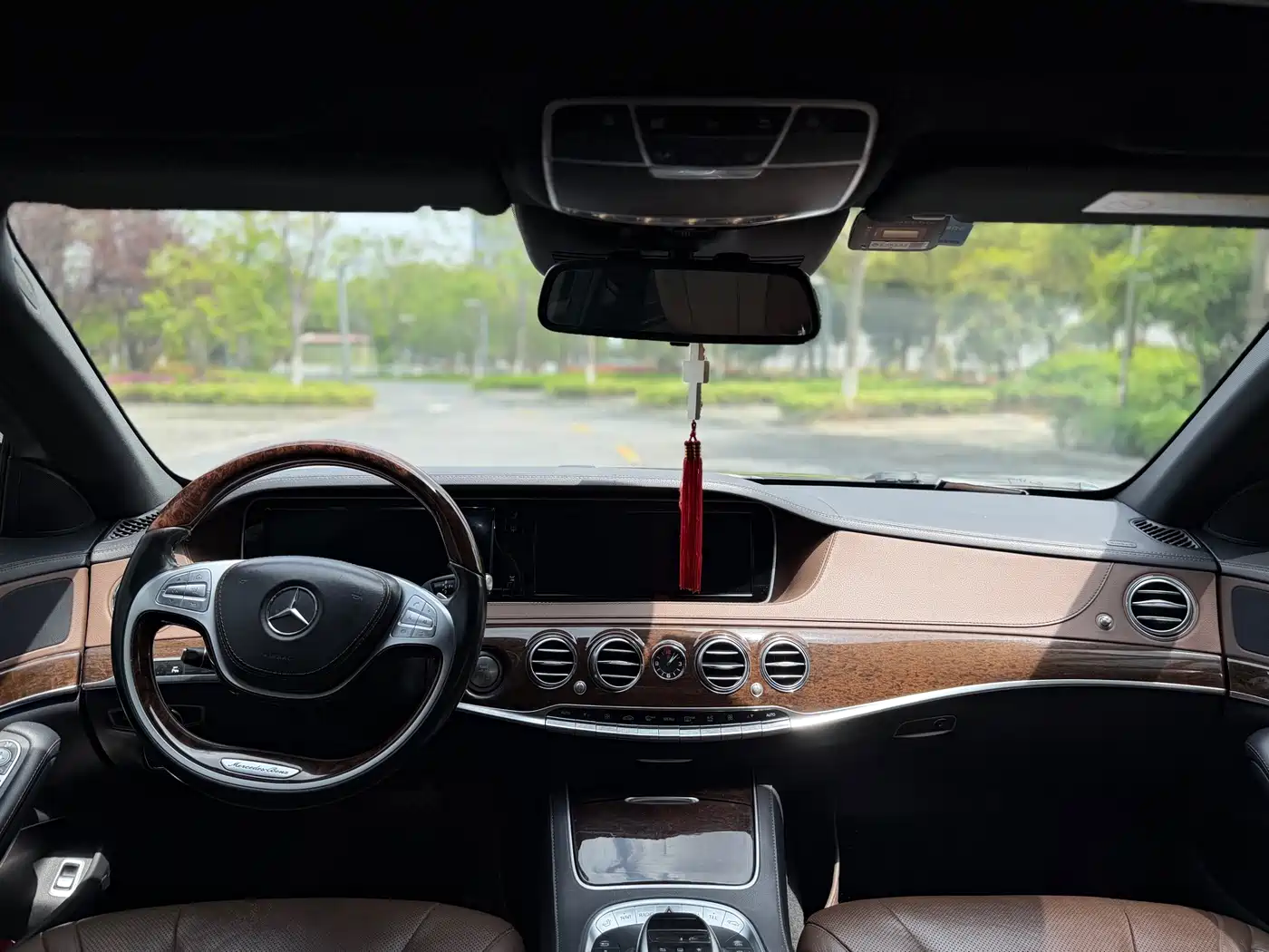 Mercedes-Benz S-Class 2016 S 320 L Business Edition фото 6