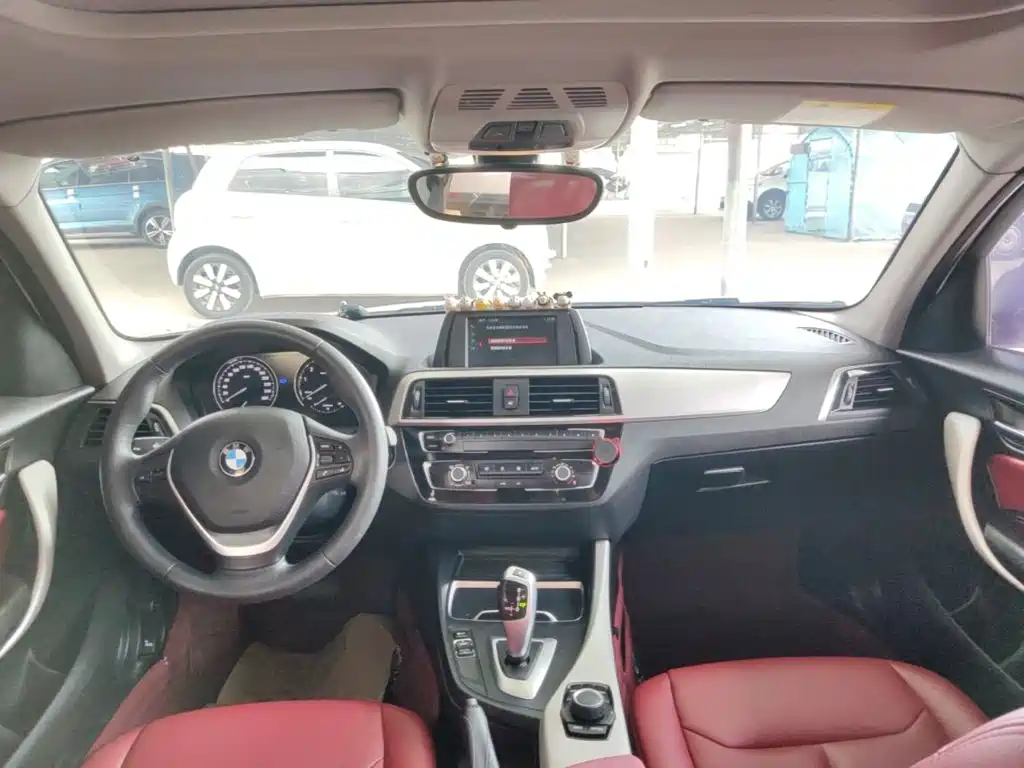 Фото 10 - BMW 1 Series (Import)