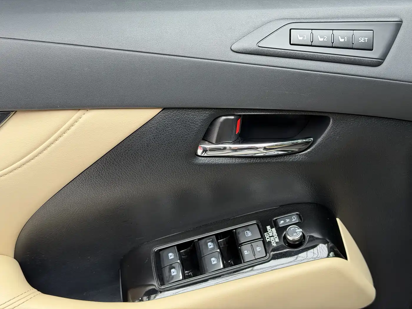 Toyota Vellfire 2019 Hybrid 2.5L HV Premium Edition фото 10