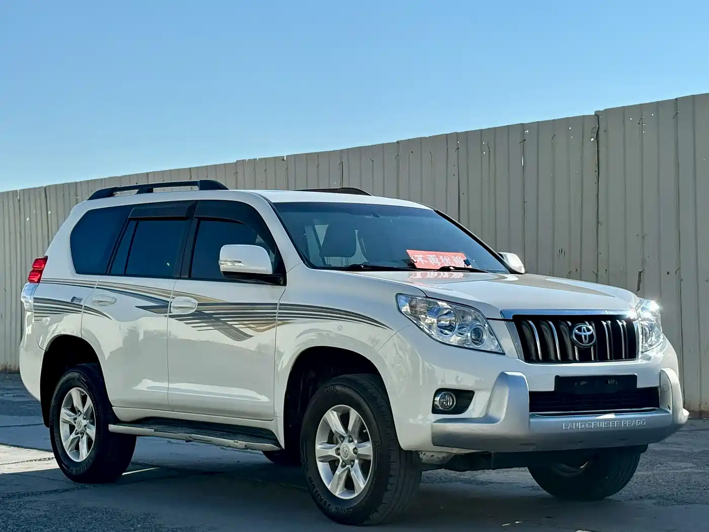 Toyota Prado 2010 4.0L Automatic TX-L фото 3