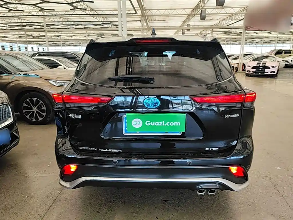 Toyota Crown Kluger 2021 2.5L HEV 4WD Luxury фото 6