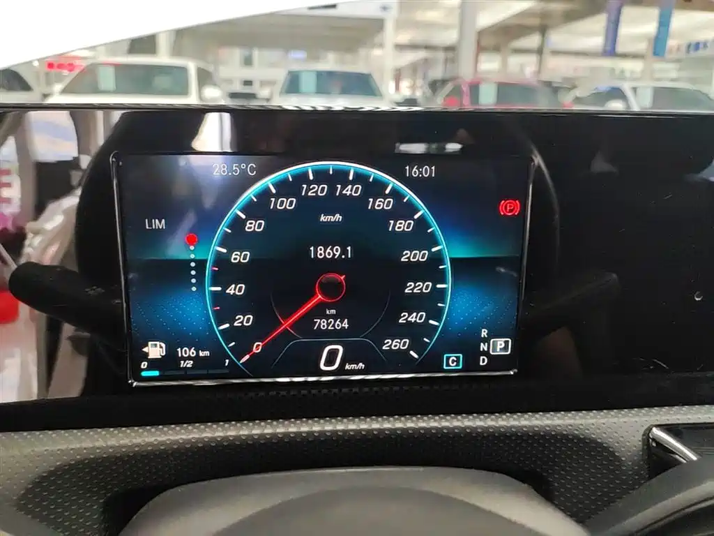 Mercedes-Benz A-Class 2020 A 180 L Sport Sedan фото 12