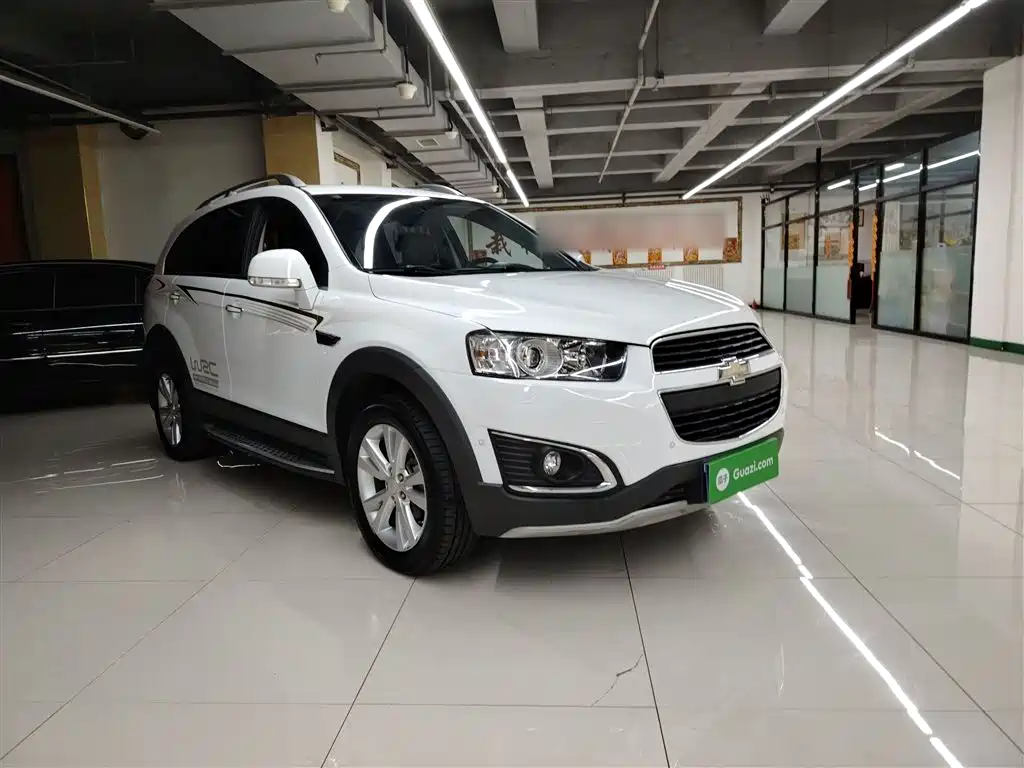 Chevrolet Captiva 2015 2.4L AWD Flagship 7-Seater фото 7