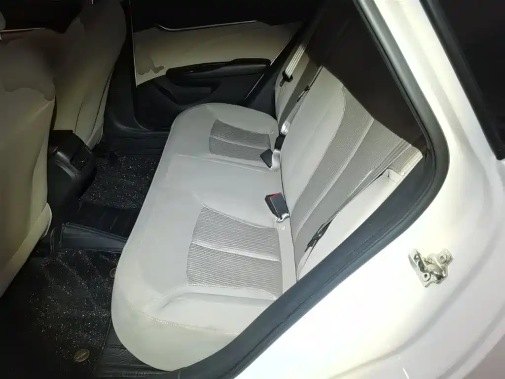 Buick Excelle 2015 15N Automatic Elite фото 17