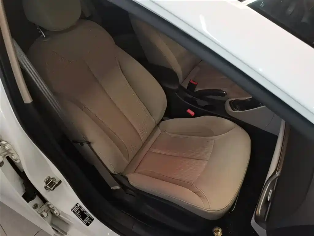 Buick Excelle 2015 15N Automatic Elite фото 25
