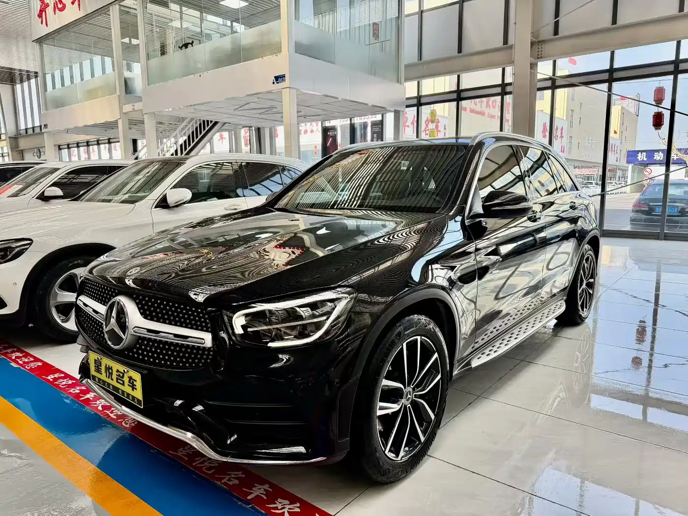 Mercedes-Benz GLC 2020 GLC 300 L 4MATIC Dynamic фото 2