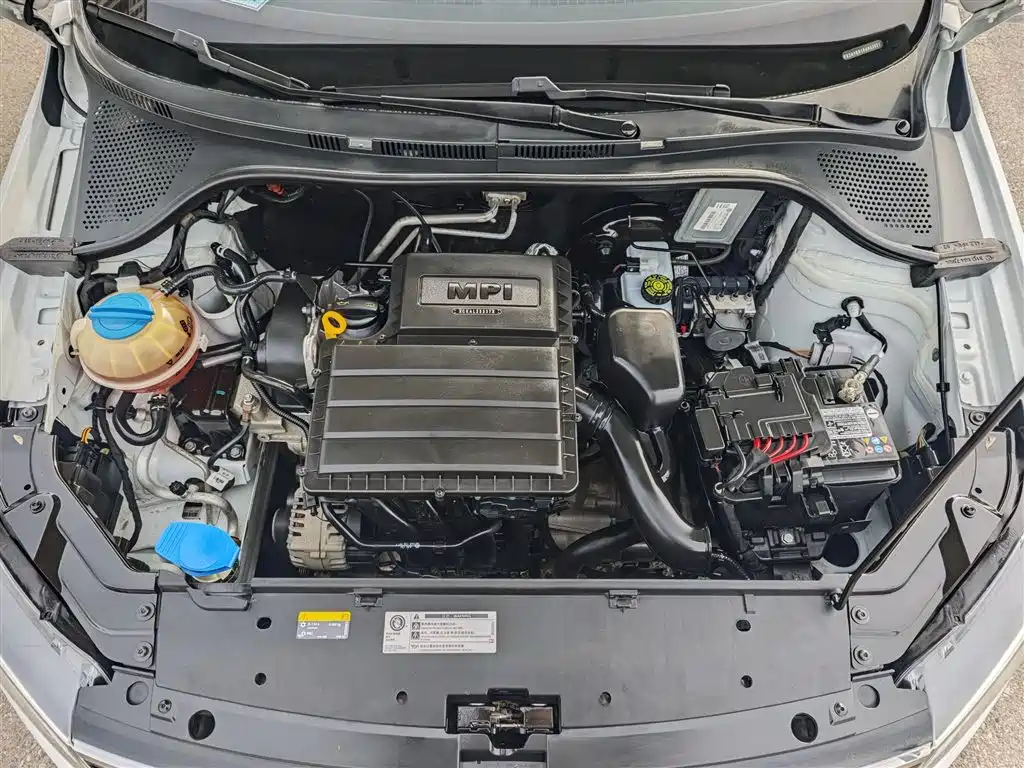 Volkswagen Jetta 2019 Dream Edition 1.4L Manual Fashion фото 9