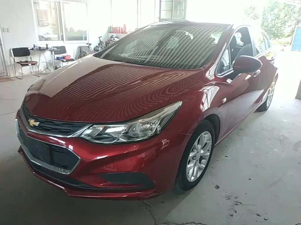 Chevrolet Cruze 2018 2017 1.5L Hatchback Auto Pioneer Sunroof