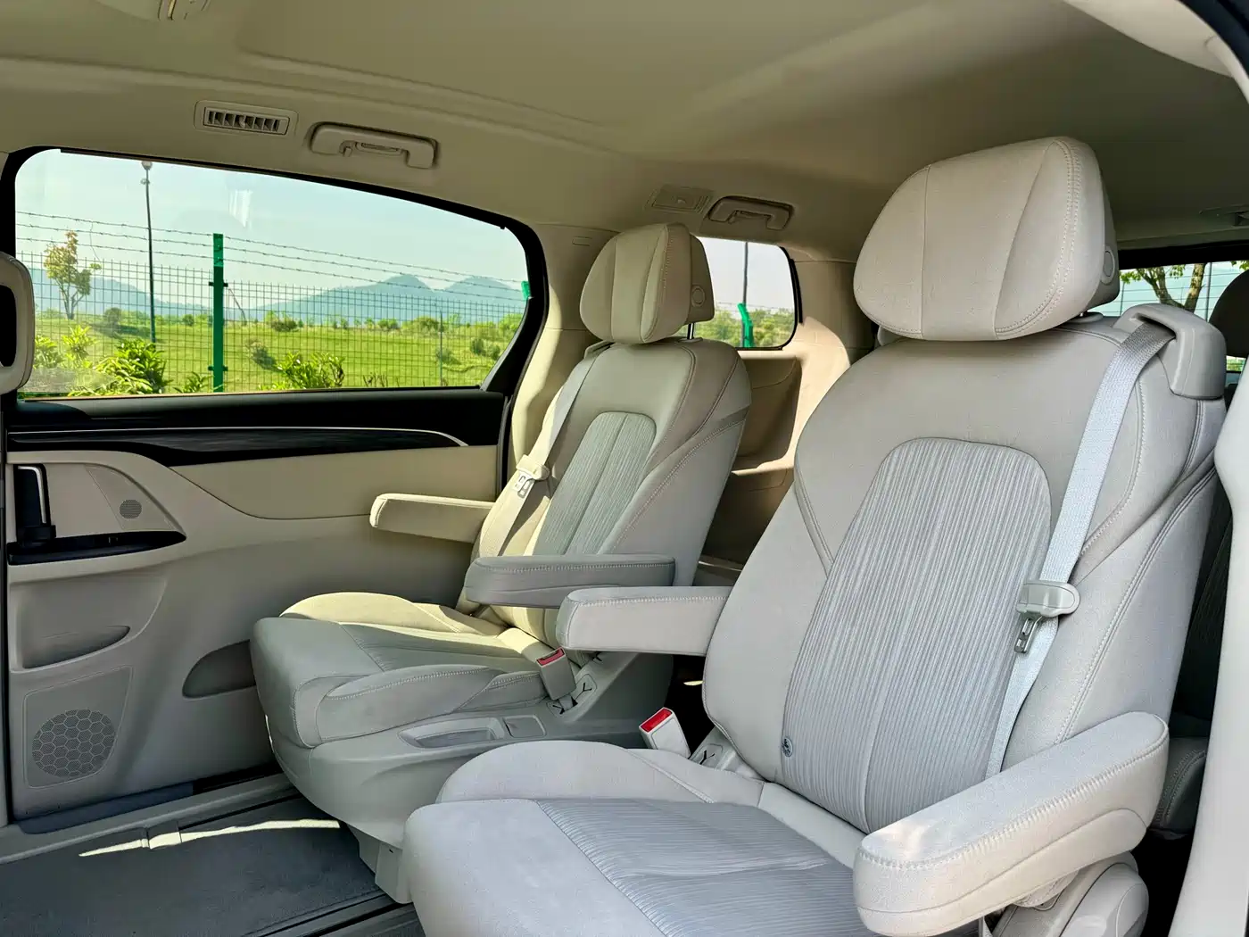 Buick GL8 2023 ES Landmaster Comfort фото 8