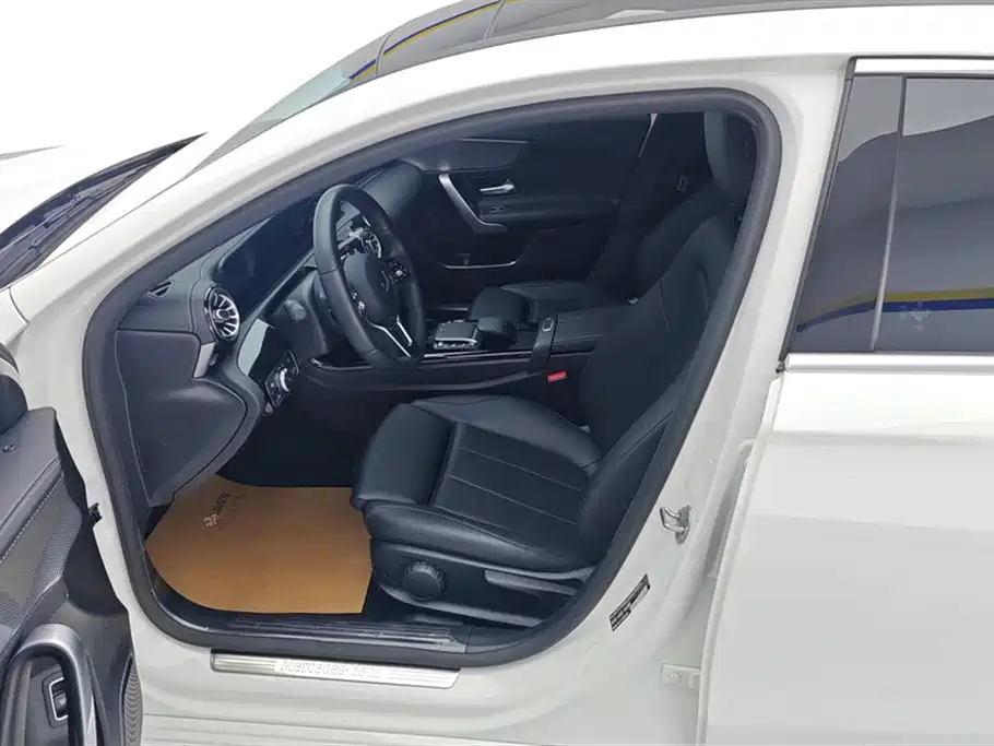 Mercedes-Benz A-Class 2020 Second Facelift A 180 L Sport Sedan фото 9