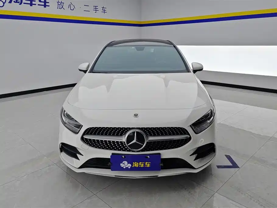 Mercedes-Benz A-Class 2020 Second Facelift A 180 L Sport Sedan фото 2