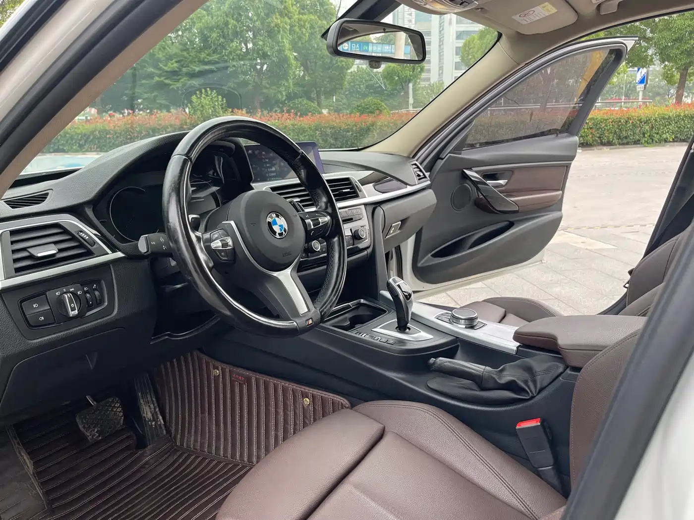BMW 3 Series 2019 320Li M Luxury Package фото 3
