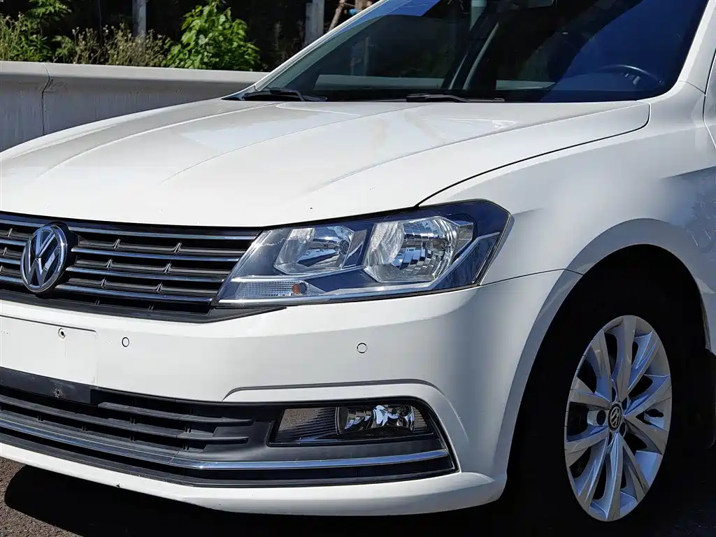 Volkswagen Lavida 2017 230TSI DSG Comfort Edition фото 16