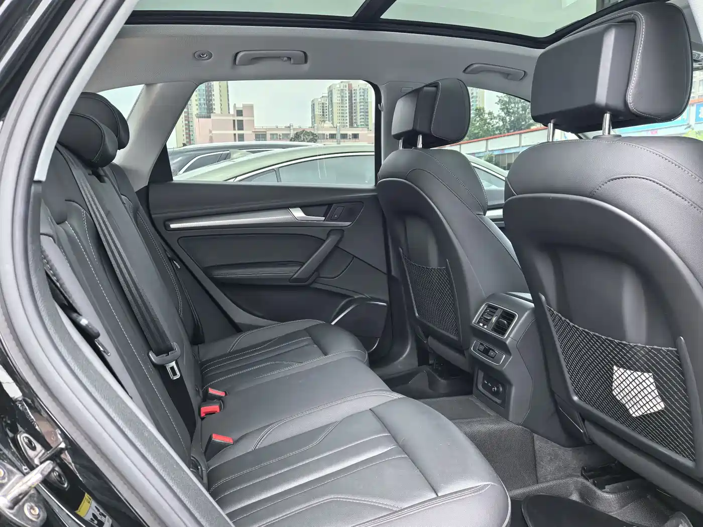 Audi Q5L 2022 40T Luxury Dynamic фото 7