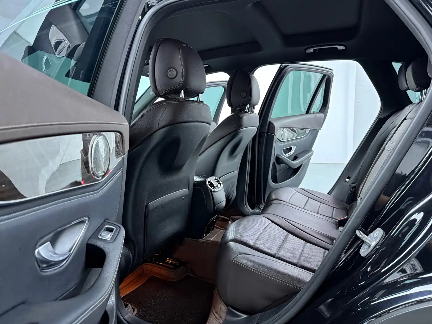 Mercedes-Benz GLC 2018 GLC 260 4MATIC Luxury фото 7