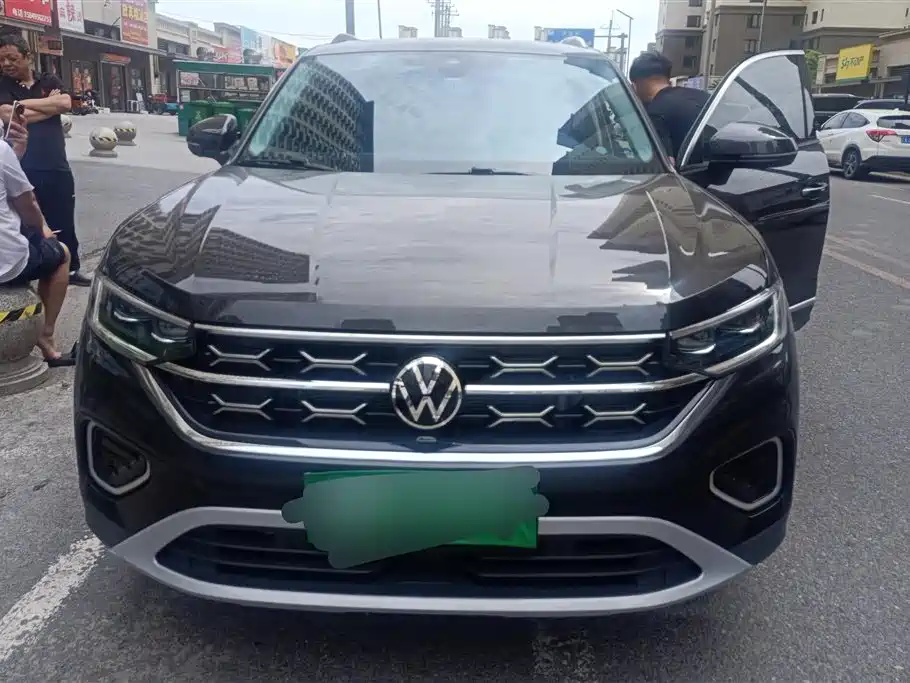 Volkswagen Tayron 2024 300TSI 2WD Luxury Plus Advanced фото 2