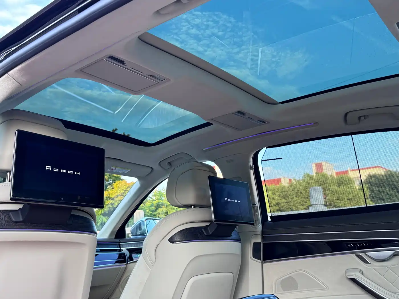 Фото 23 - Audi A8