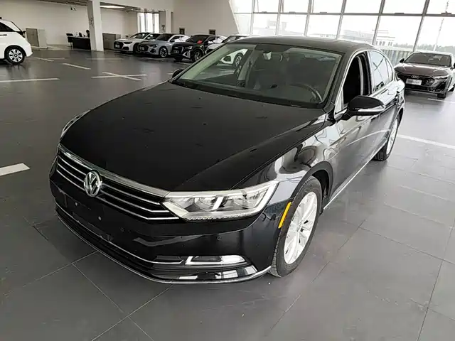 Volkswagen Magotan 2018 Facelift 330TSI DSG Luxury