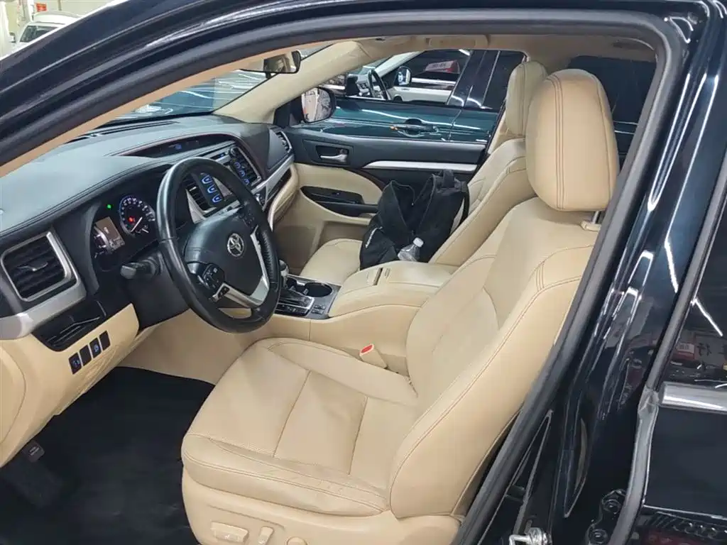 Toyota Highlander 2015 2.0T AWD Luxury Edition 7-seater фото 14